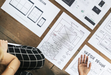 Sit on the floor planning a business strategy